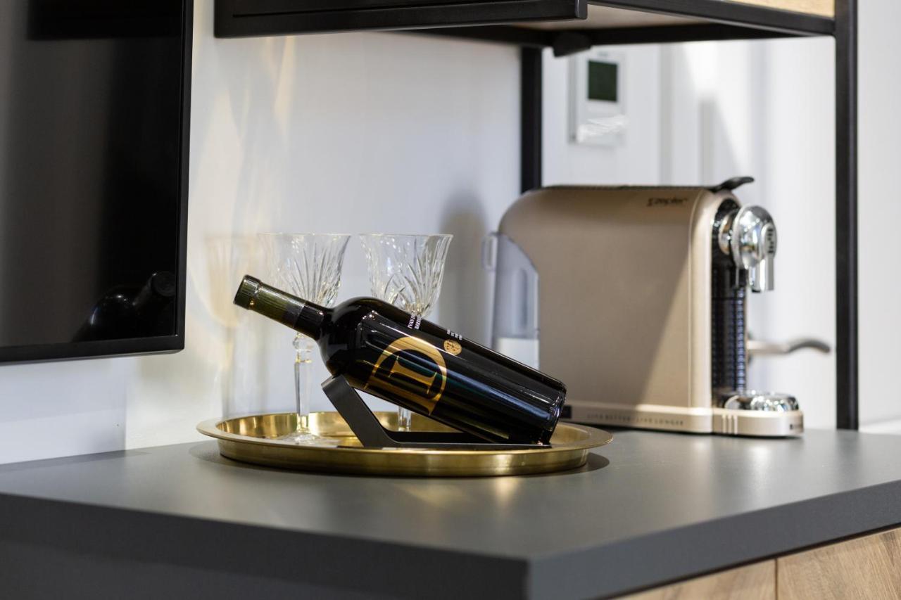 Dezign Superior Apartments & Rooms ザダル エクステリア 写真