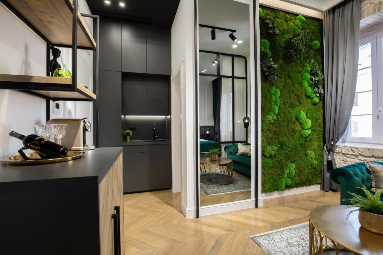 Dezign Superior Apartments & Rooms ザダル エクステリア 写真