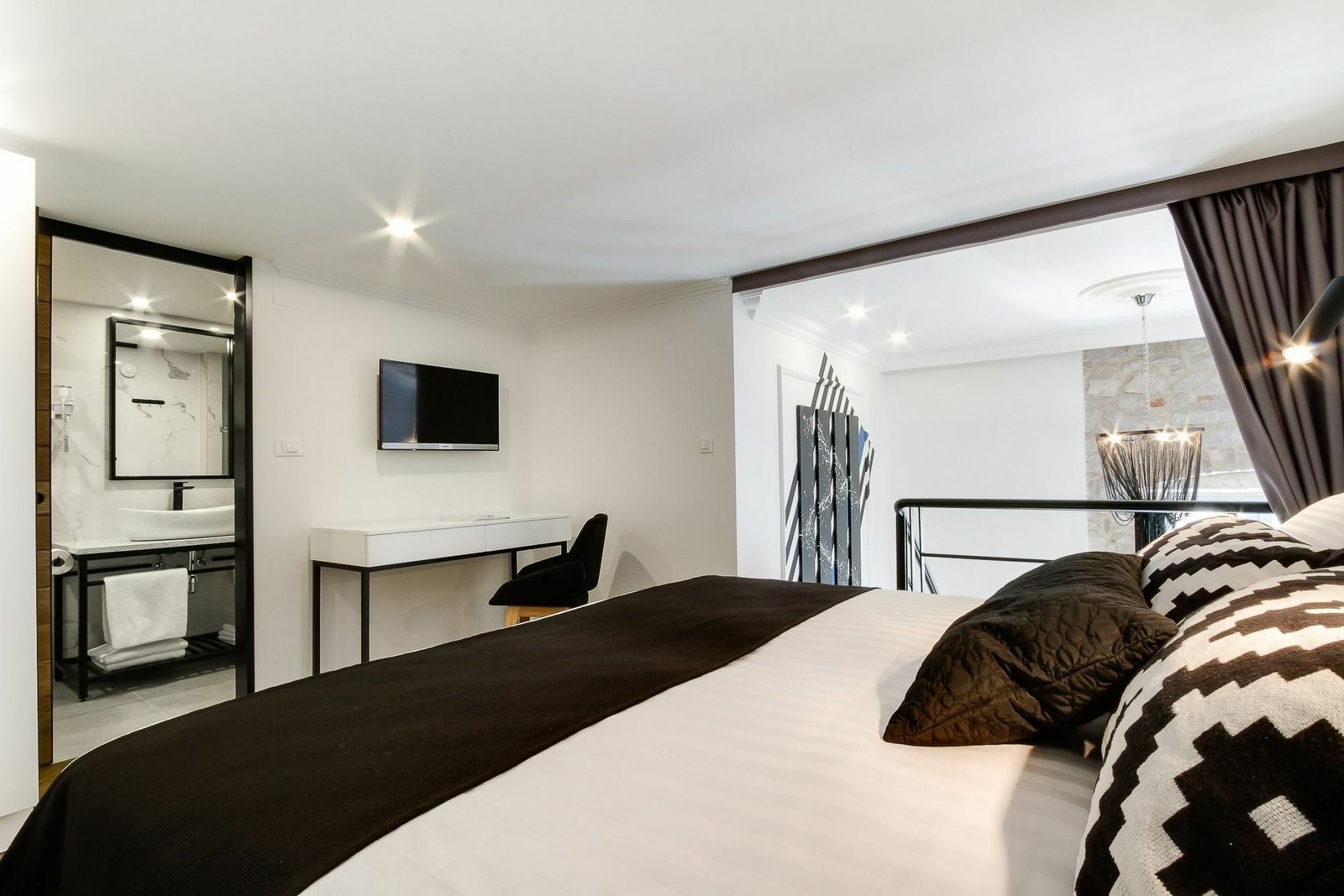 Dezign Superior Apartments & Rooms ザダル エクステリア 写真
